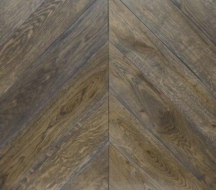 Chevron engineered parquet flooring. COTTON WHITE.